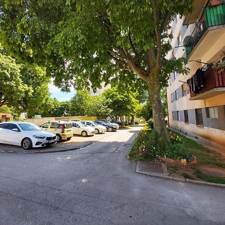 Green City Point Apartment Pula Buitenkant foto